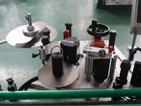 Automatic Round Bottle Labeling Machine